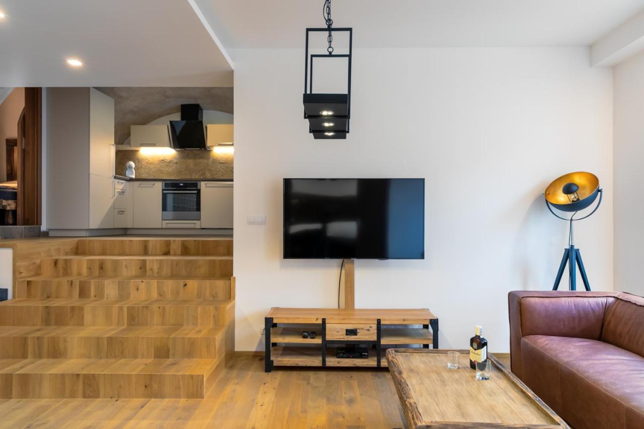 Lexor Apartment